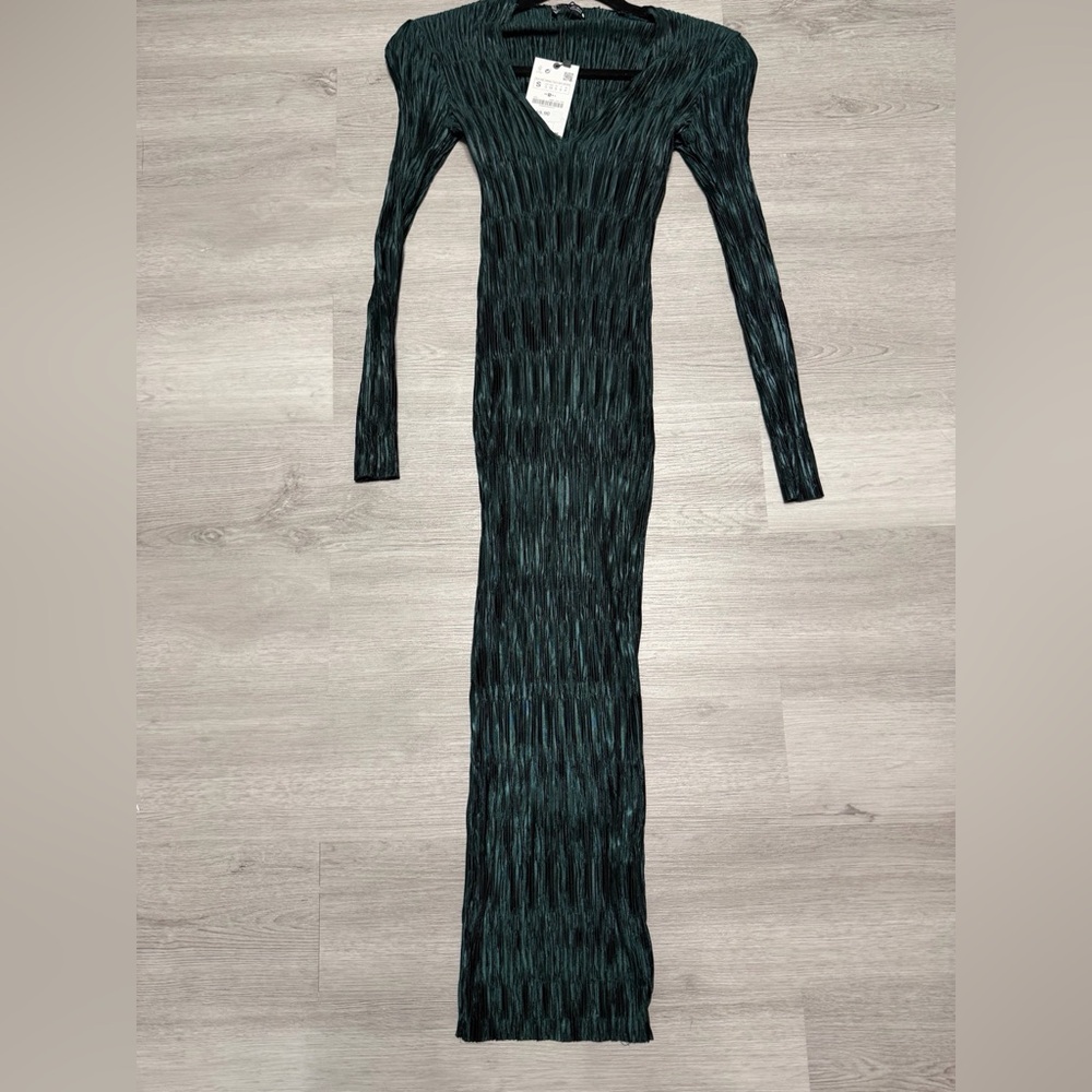ZARA Dark Green Pleated Long Sleeve Dress – New With Tags